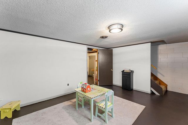 436 4th Avenue NW, Cambridge, MN 55008