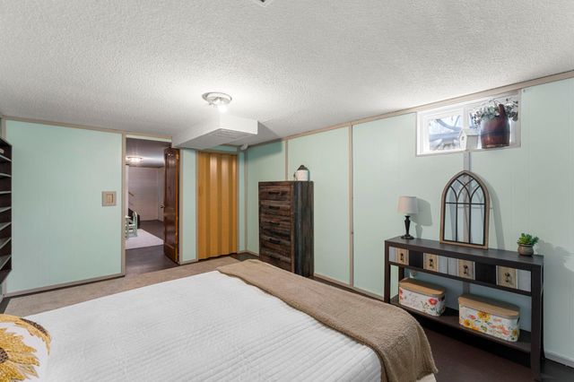 436 4th Avenue NW, Cambridge, MN 55008