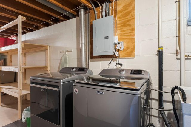 436 4th Avenue NW, Cambridge, MN 55008