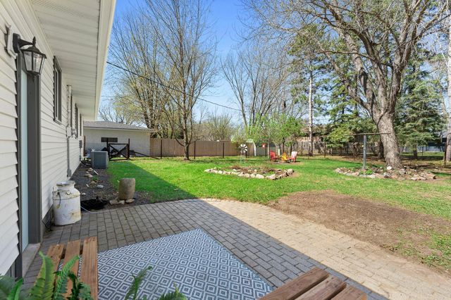 436 4th Avenue NW, Cambridge, MN 55008