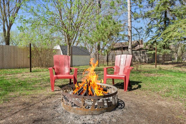 436 4th Avenue NW, Cambridge, MN 55008