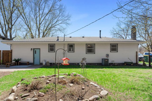 436 4th Avenue NW, Cambridge, MN 55008