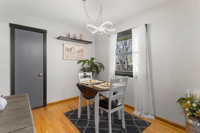 436 4th Avenue NW, Cambridge, MN 55008