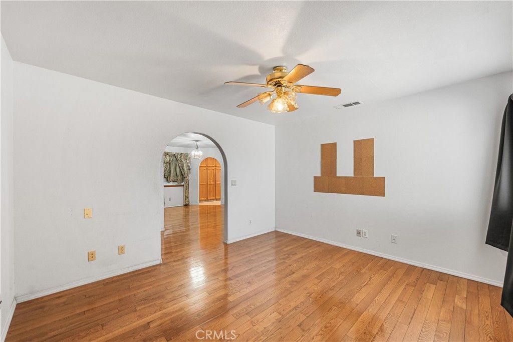 Image 15 of property listing at 9948 Irene, California City, CA 93505