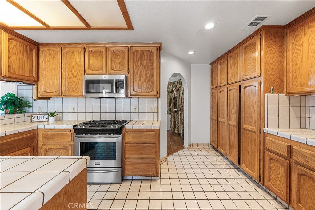 Image 26 of property listing at 9948 Irene, California City, CA 93505