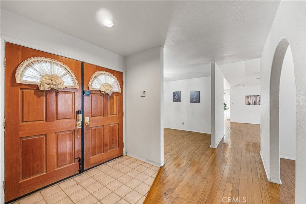 Image 3 of property listing at 9948 Irene, California City, CA 93505
