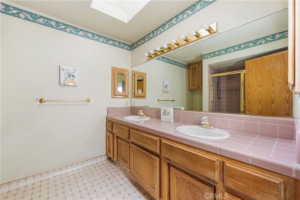 Image 35 of property listing at 9948 Irene, California City, CA 93505
