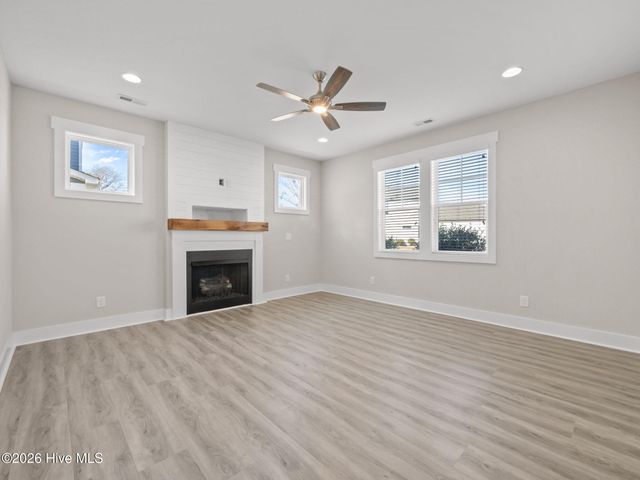 102 Bogue Harbor Court, Newport, NC 28570