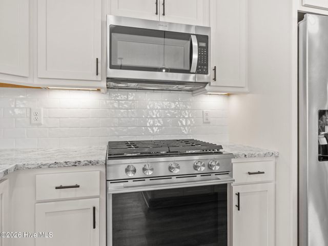 102 Bogue Harbor Court, Newport, NC 28570