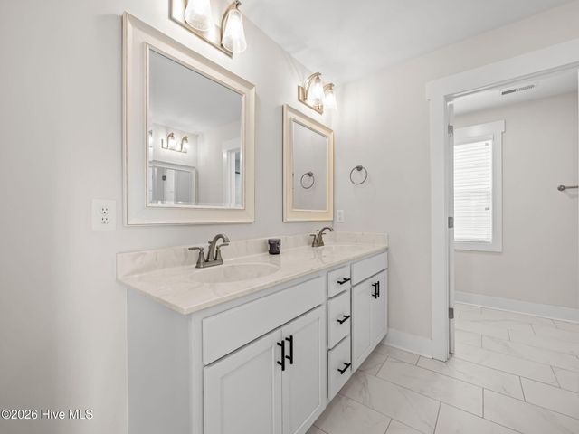 102 Bogue Harbor Court, Newport, NC 28570