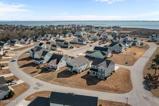 102 Bogue Harbor Court, Newport, NC 28570