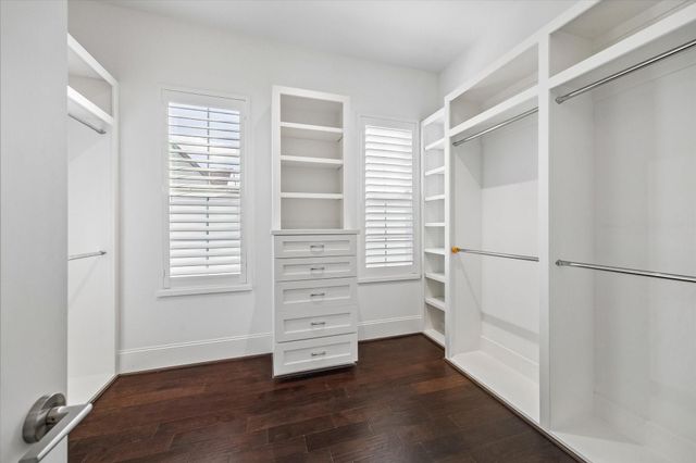 11104 Savannah Woods Lane, Houston, TX 77043