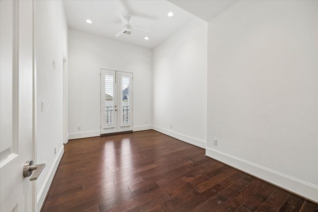 11104 Savannah Woods Lane, Houston, TX 77043