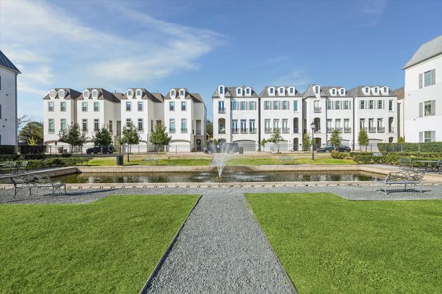 11104 Savannah Woods Lane, Houston, TX 77043