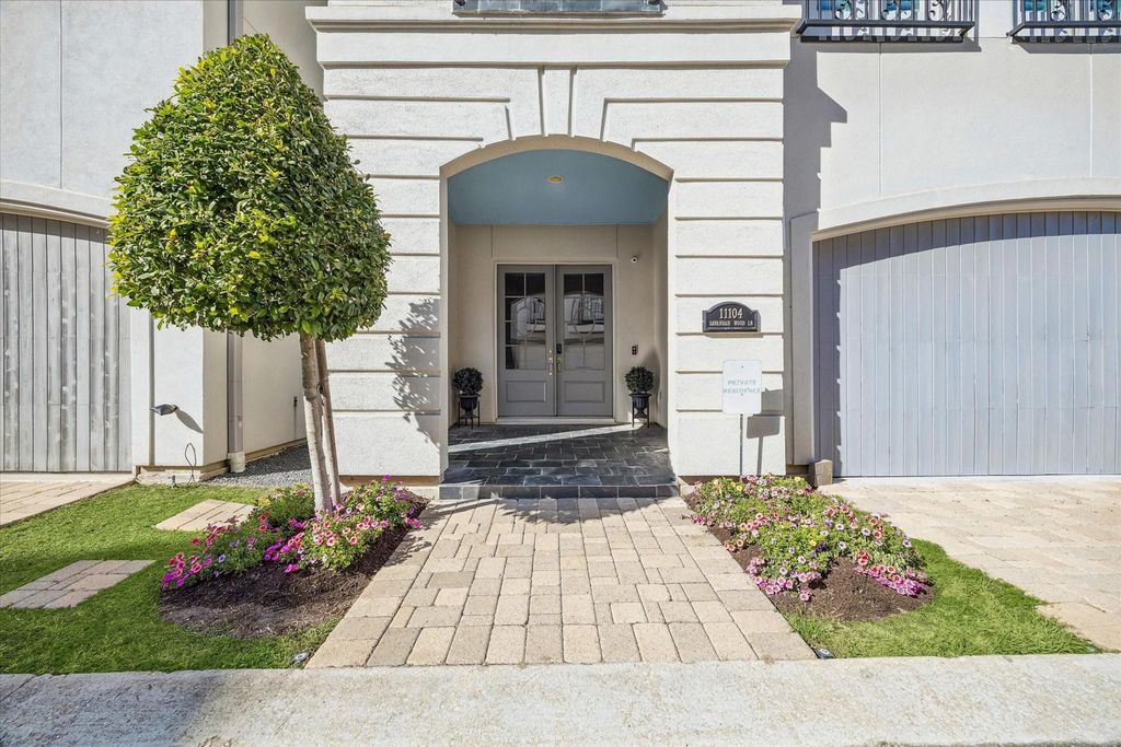 11104 Savannah Woods Lane, Houston, TX 77043