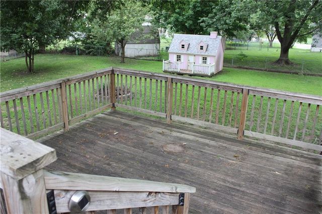 8400 Bradley Court, Belton, MO 64012