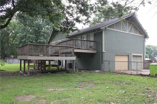 8400 Bradley Court, Belton, MO 64012