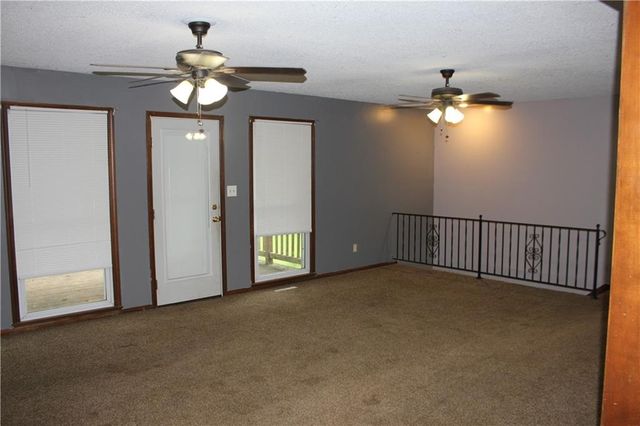 8400 Bradley Court, Belton, MO 64012