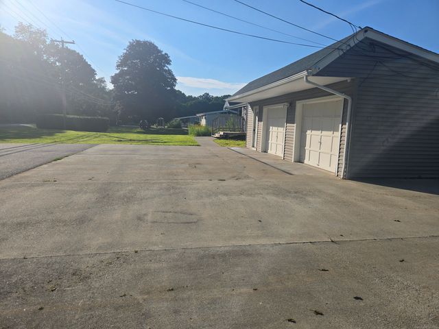 371 Fitchville Road, Bozrah, CT 06334