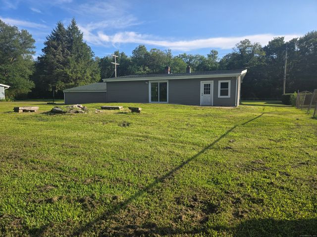 371 Fitchville Road, Bozrah, CT 06334