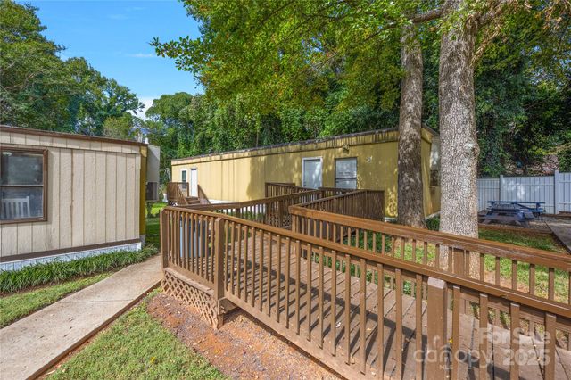 5901 Statesville Road, Charlotte, NC 28269