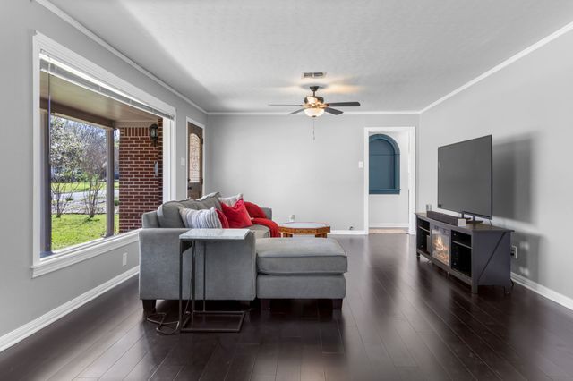 3801 Erath Avenue, Waco, TX 76710