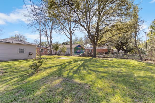 3801 Erath Avenue, Waco, TX 76710