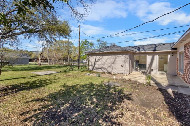 3801 Erath Avenue, Waco, TX 76710