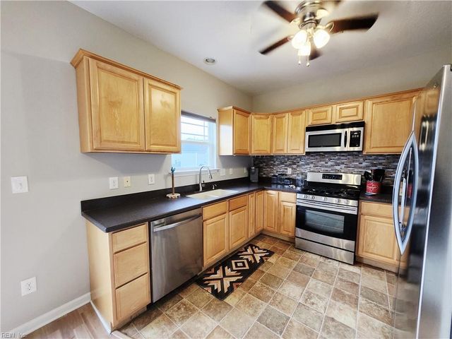 6504 Gentry CT, Gloucester, VA 23061