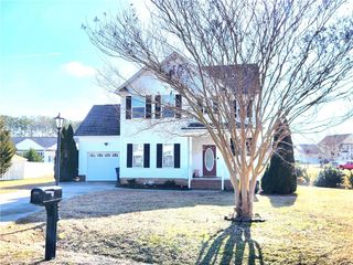 6504 Gentry CT, Gloucester, VA 23061