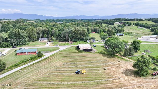 6130 Newport Highway, Greeneville, TN 37743