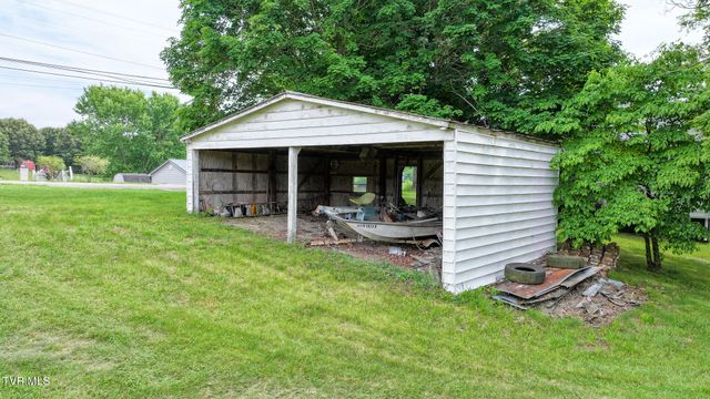6130 Newport Highway, Greeneville, TN 37743