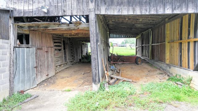 6130 Newport Highway, Greeneville, TN 37743