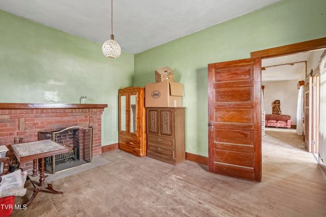 6130 Newport Highway, Greeneville, TN 37743