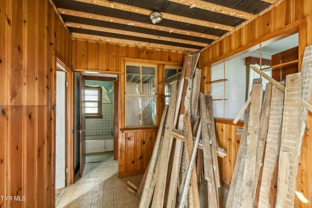 6130 Newport Highway, Greeneville, TN 37743