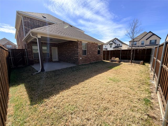 2201 Preston Bend Street, Little Elm, TX 75036