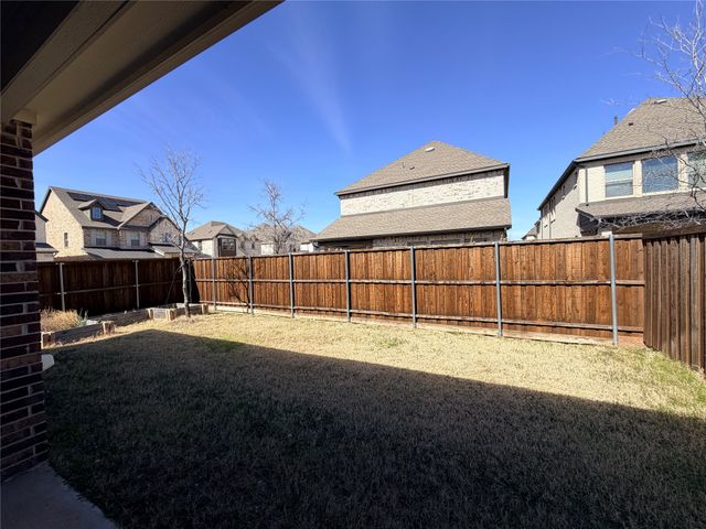 2201 Preston Bend Street, Little Elm, TX 75036