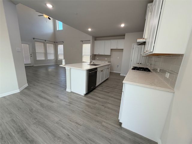 2201 Preston Bend Street, Little Elm, TX 75036