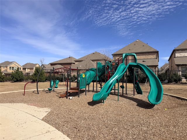 2201 Preston Bend Street, Little Elm, TX 75036