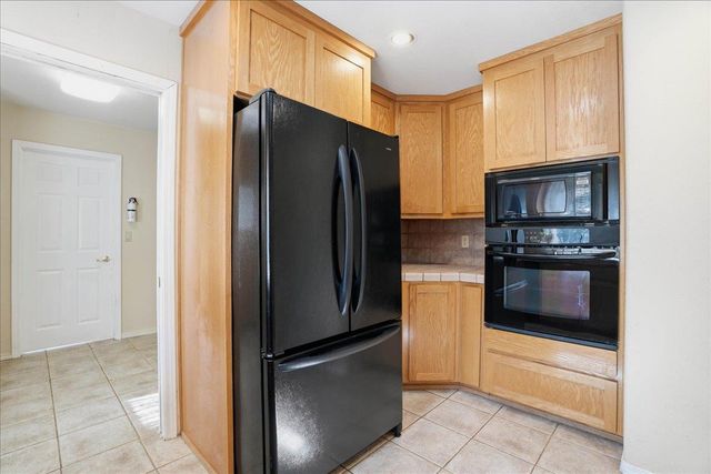 4881 China Camp Dr, Placerville, CA 95667