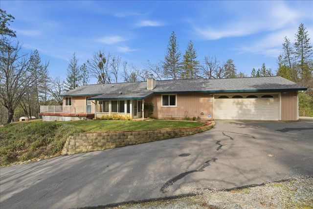 4881 China Camp Dr, Placerville, CA 95667