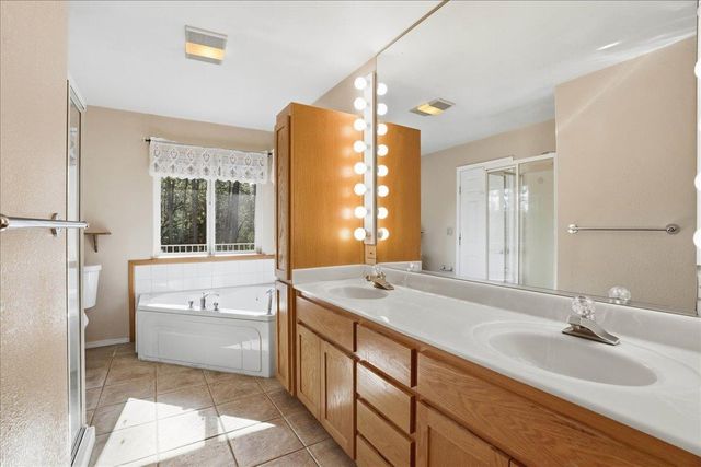 4881 China Camp Dr, Placerville, CA 95667