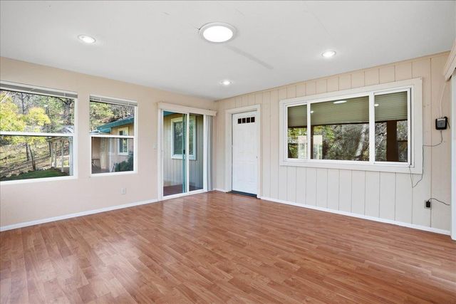 4881 China Camp Dr, Placerville, CA 95667