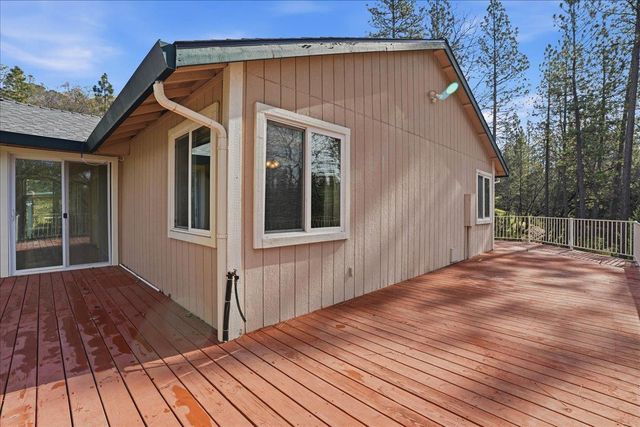 4881 China Camp Dr, Placerville, CA 95667