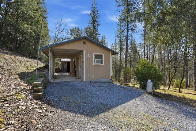 4881 China Camp Dr, Placerville, CA 95667