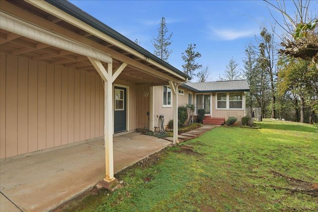 4881 China Camp Dr, Placerville, CA 95667