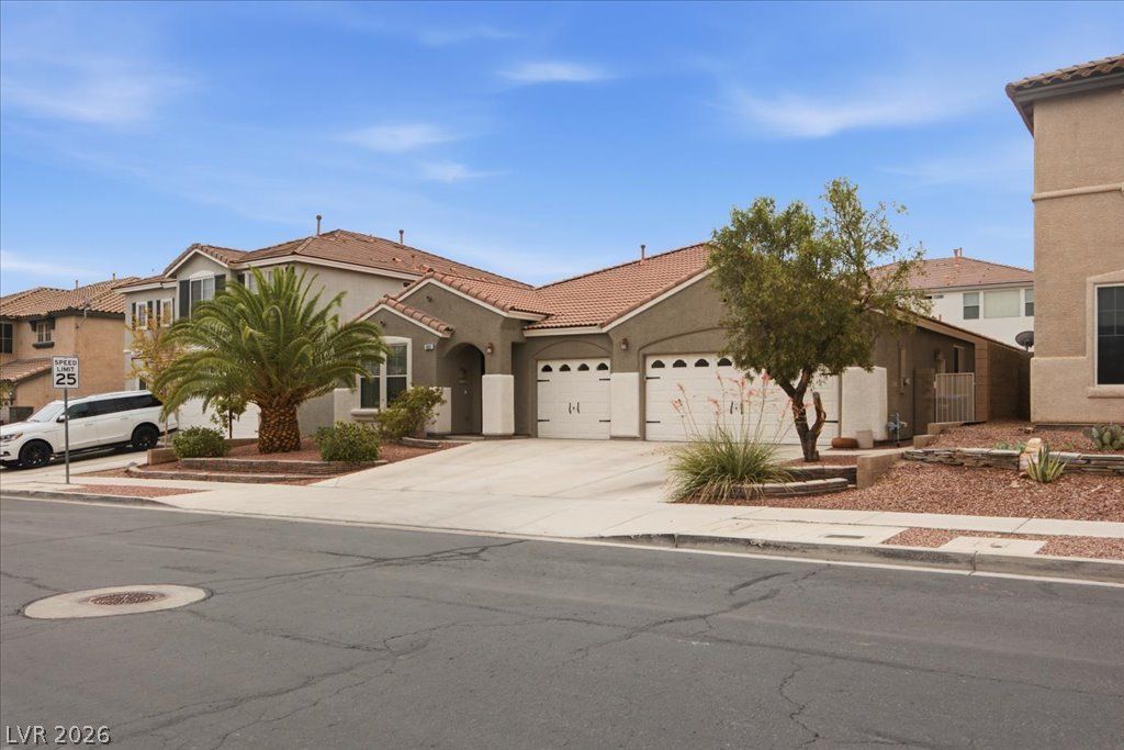 983 Mill Run Creek Avenue, Henderson, NV 89002 — photo 3