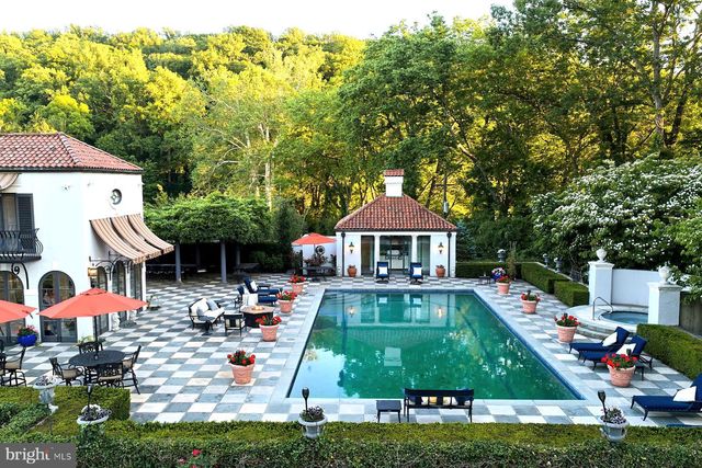 3052 RIVER RD, New Hope, PA 18938