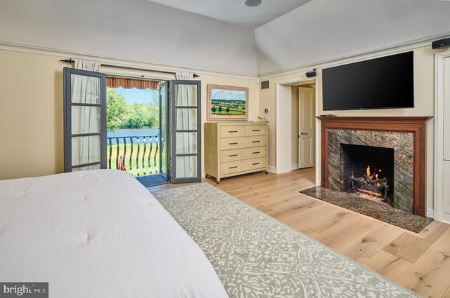 3052 RIVER RD, New Hope, PA 18938