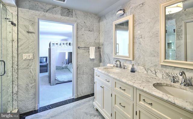 3052 RIVER RD, New Hope, PA 18938